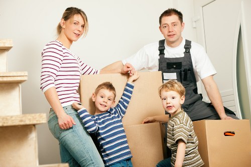 Local moving van service navigating Richmond upon Thames roads