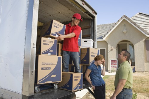 Moving van and relocation support for Richmond upon Thames customers