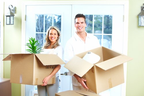 Efficient packing and unpacking support for Richmond upon Thames relocations