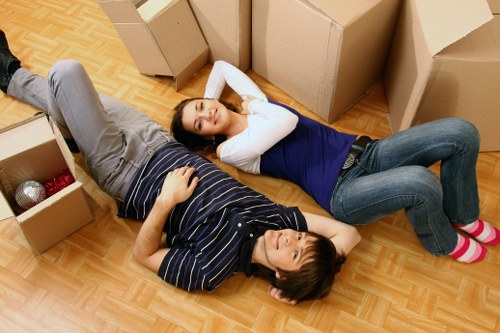 Clean and dry storage unit suitable for seasonal items