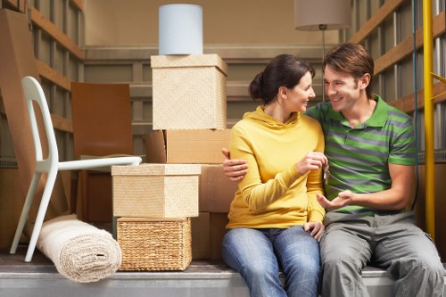 Packing and loading service for a house move in Richmond